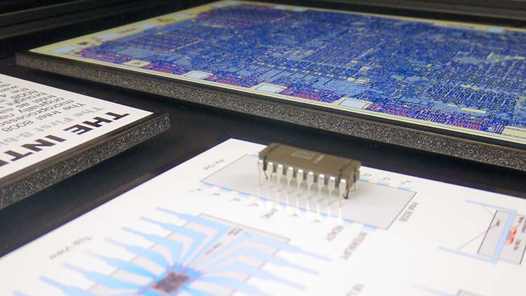 Intel 8008 - The World's First 8-bit Microprocessor | ChipScapes